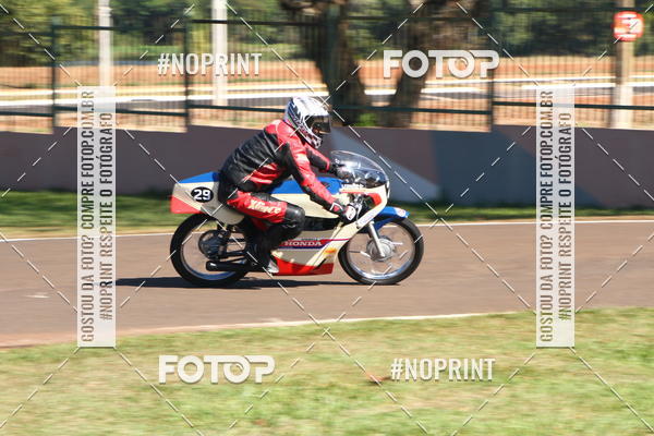 Buy your photos of the eventP na Tbua - Vintage Racing Brazil on Fotop