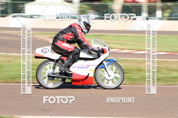 Buy your photos of the eventP na Tbua - Vintage Racing Brazil on Fotop