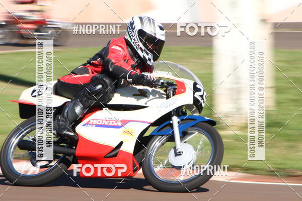 Buy your photos of the eventP na Tbua - Vintage Racing Brazil on Fotop