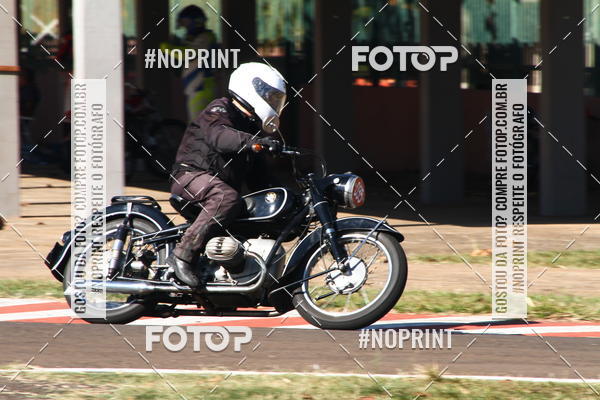 Buy your photos of the eventP na Tbua - Vintage Racing Brazil on Fotop