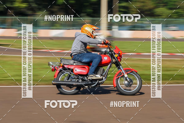 Buy your photos of the eventP na Tbua - Vintage Racing Brazil on Fotop