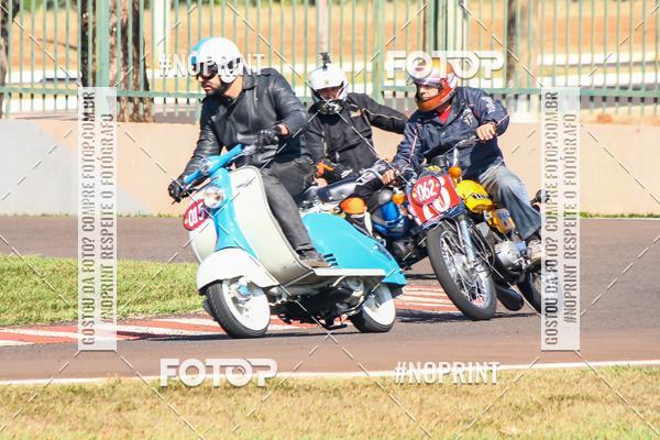 Buy your photos of the eventP na Tbua - Vintage Racing Brazil on Fotop