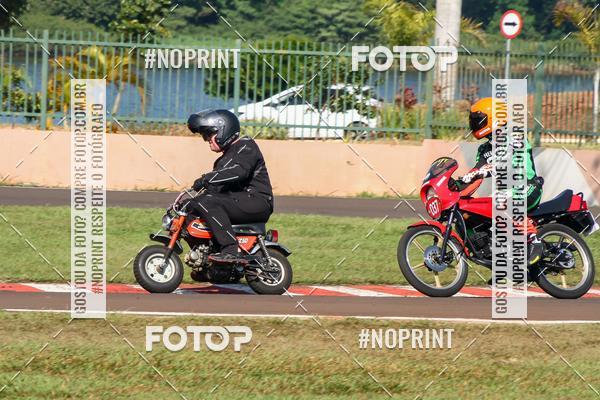 Buy your photos of the eventP na Tbua - Vintage Racing Brazil on Fotop