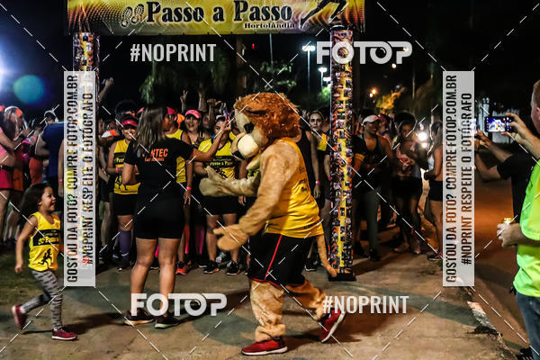 Compre as suas fotos do eventoNOITE DAS MULHERES - Passo a passo no Fotop