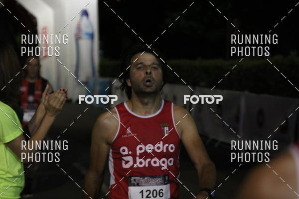 Buy your photos of the eventCORRIDA S�O JO�O BRAGA 2019 on Fotop