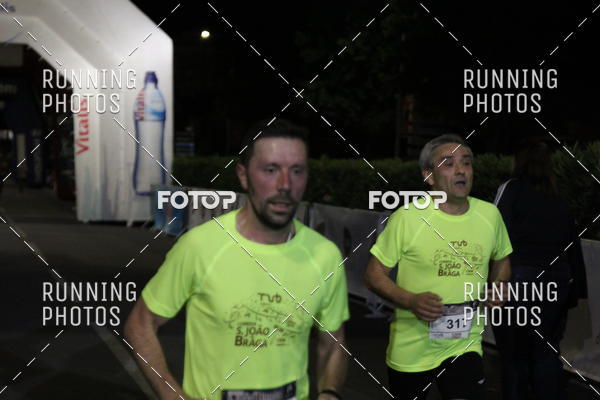 Buy your photos of the eventCORRIDA S�O JO�O BRAGA 2019 on Fotop