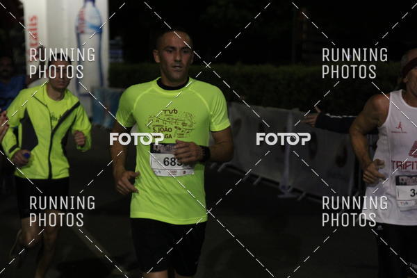 Buy your photos of the eventCORRIDA S�O JO�O BRAGA 2019 on Fotop