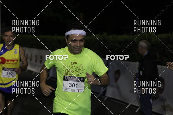 Buy your photos of the eventCORRIDA S�O JO�O BRAGA 2019 on Fotop