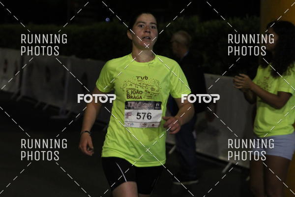 Buy your photos of the eventCORRIDA S�O JO�O BRAGA 2019 on Fotop