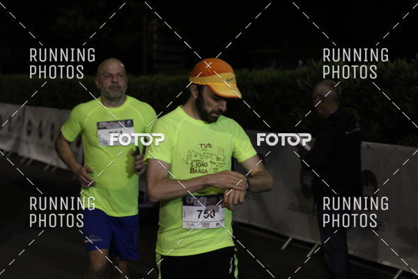 Buy your photos of the eventCORRIDA S�O JO�O BRAGA 2019 on Fotop