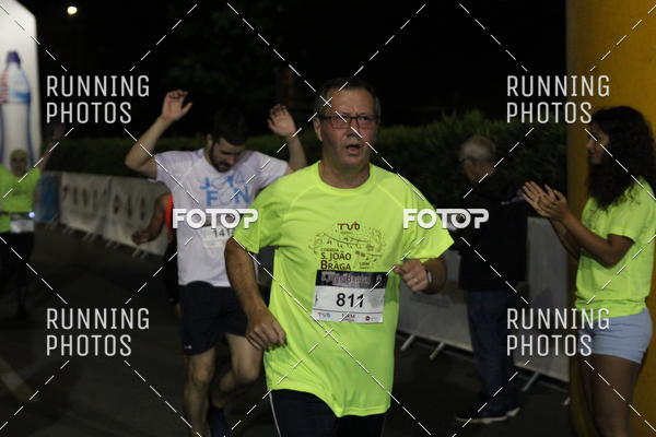 Buy your photos of the eventCORRIDA S�O JO�O BRAGA 2019 on Fotop