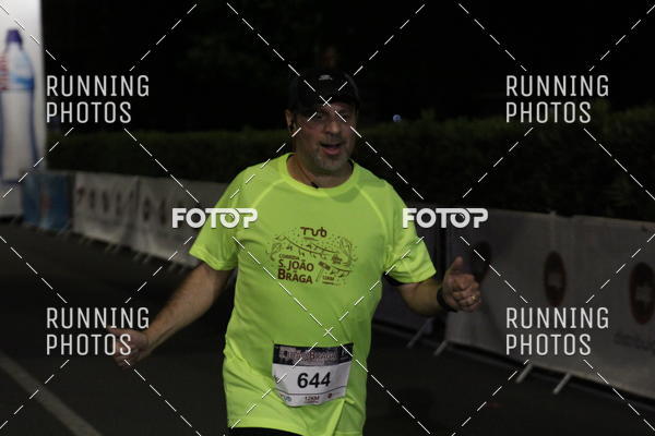 Buy your photos of the eventCORRIDA S�O JO�O BRAGA 2019 on Fotop