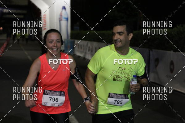 Buy your photos of the eventCORRIDA S�O JO�O BRAGA 2019 on Fotop