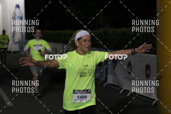 Buy your photos of the eventCORRIDA S�O JO�O BRAGA 2019 on Fotop
