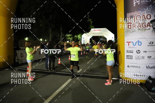 Buy your photos of the eventCORRIDA S�O JO�O BRAGA 2019 on Fotop