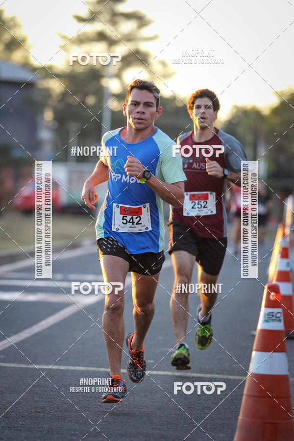 Buy your photos of the eventCorrida 8K Austa on Fotop