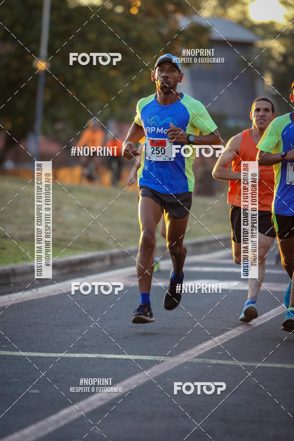 Buy your photos of the eventCorrida 8K Austa on Fotop