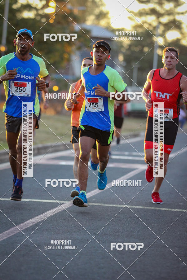 Buy your photos of the eventCorrida 8K Austa on Fotop