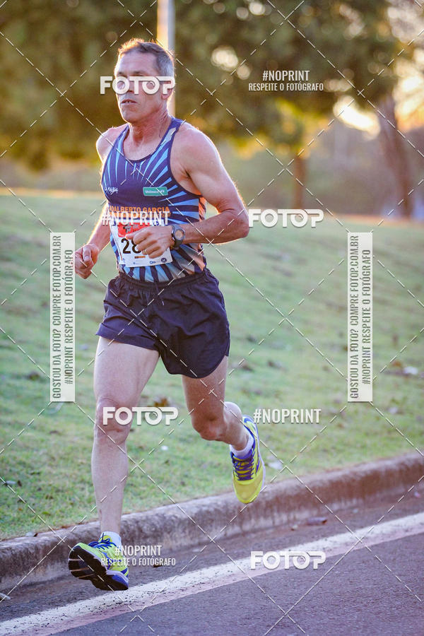 Buy your photos of the eventCorrida 8K Austa on Fotop