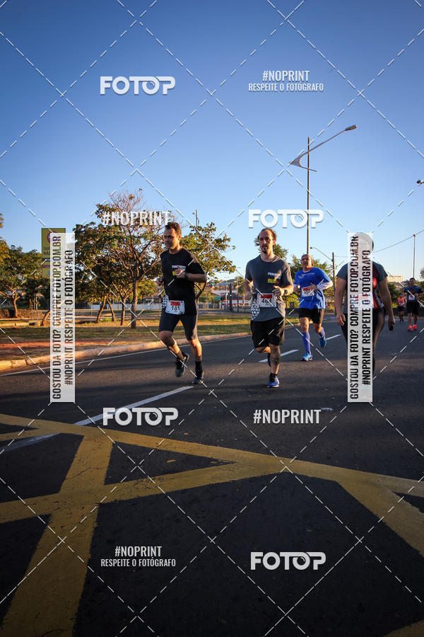 Buy your photos of the eventCorrida 8K Austa on Fotop