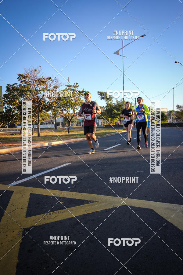 Buy your photos of the eventCorrida 8K Austa on Fotop