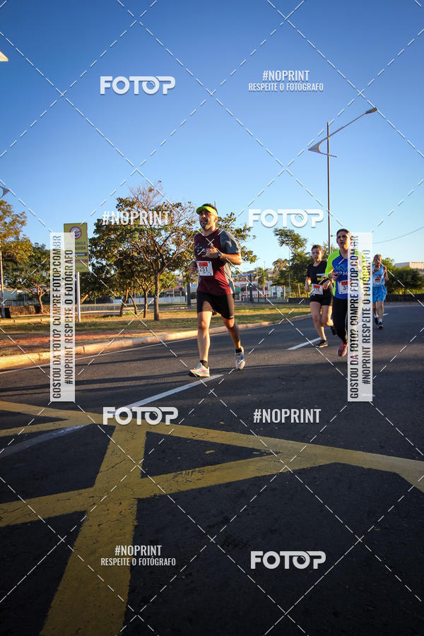 Buy your photos of the eventCorrida 8K Austa on Fotop
