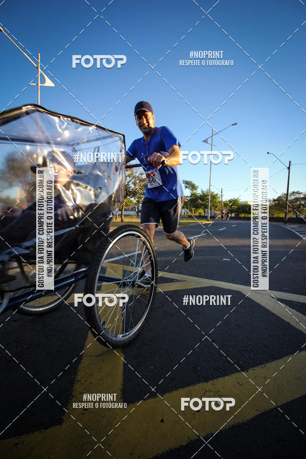 Buy your photos of the eventCorrida 8K Austa on Fotop