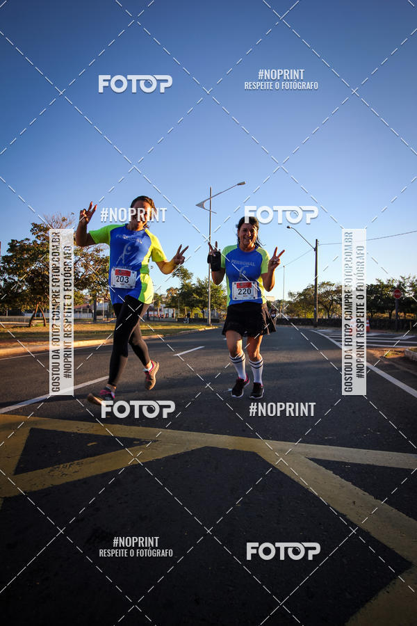 Buy your photos of the eventCorrida 8K Austa on Fotop