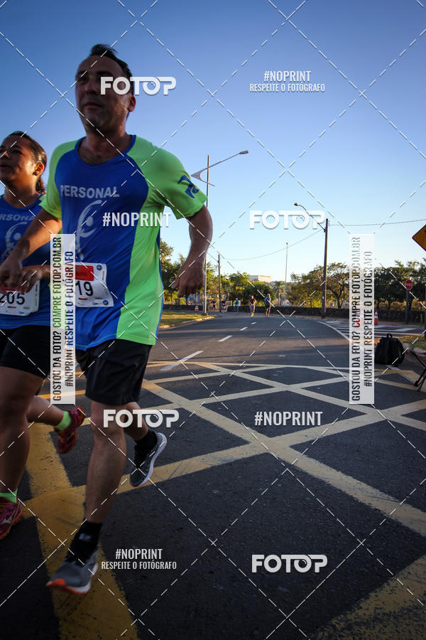 Buy your photos of the eventCorrida 8K Austa on Fotop