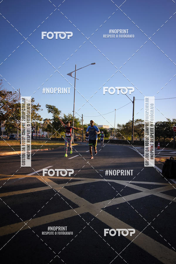 Buy your photos of the eventCorrida 8K Austa on Fotop