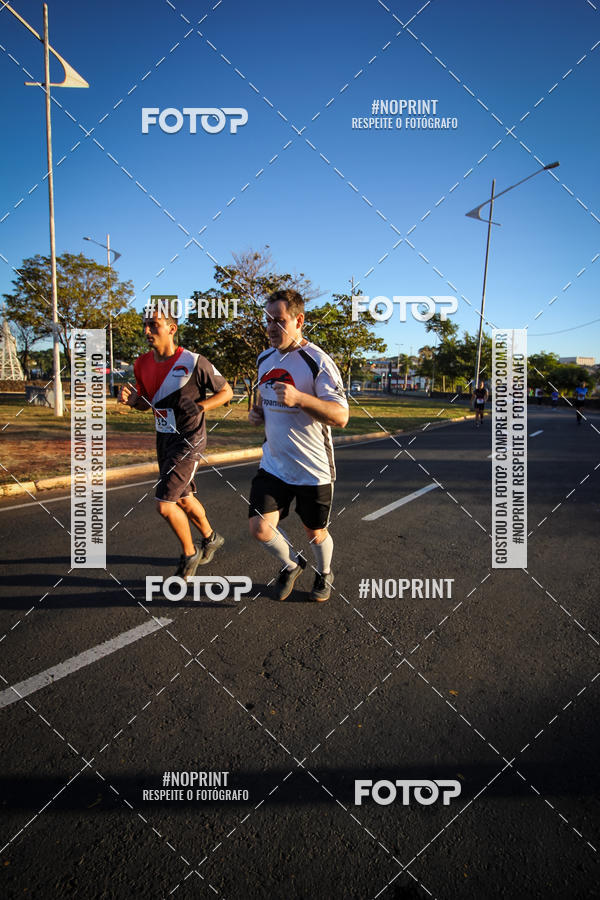 Buy your photos of the eventCorrida 8K Austa on Fotop