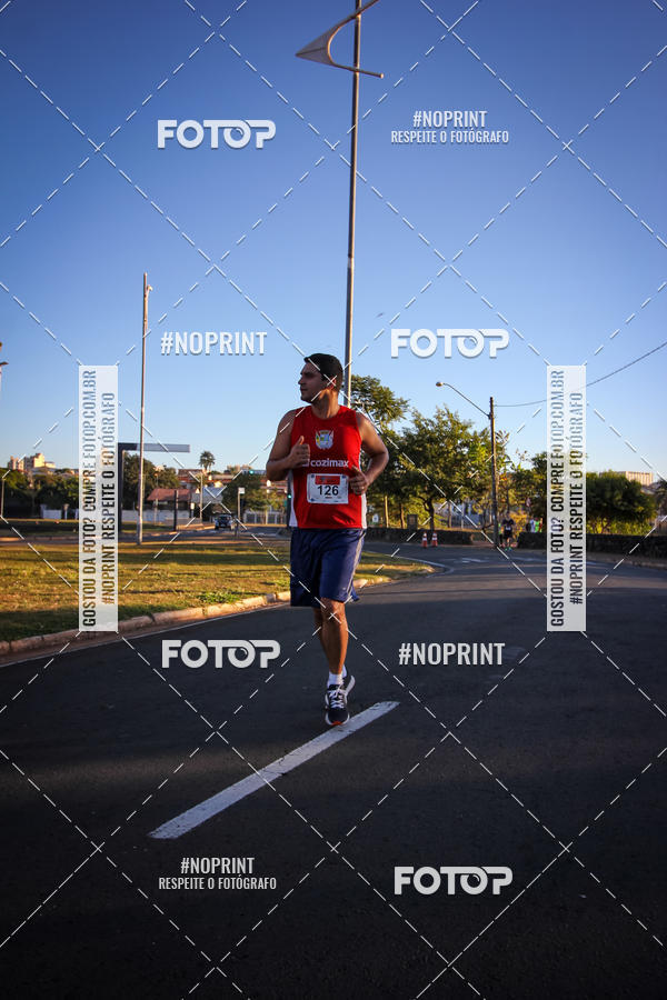 Buy your photos of the eventCorrida 8K Austa on Fotop