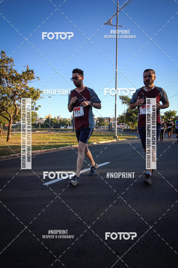 Buy your photos of the eventCorrida 8K Austa on Fotop