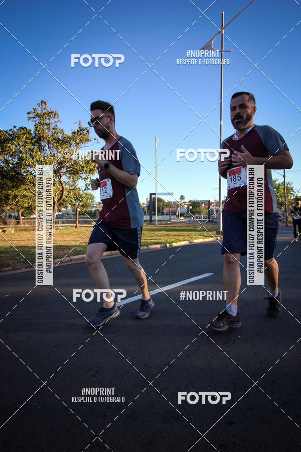 Buy your photos of the eventCorrida 8K Austa on Fotop