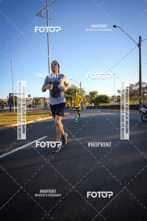 Buy your photos of the eventCorrida 8K Austa on Fotop