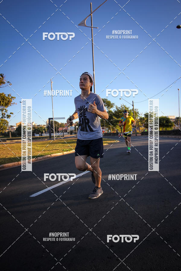 Buy your photos of the eventCorrida 8K Austa on Fotop