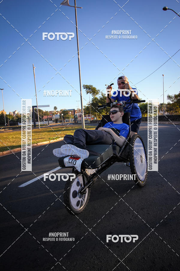 Buy your photos of the eventCorrida 8K Austa on Fotop