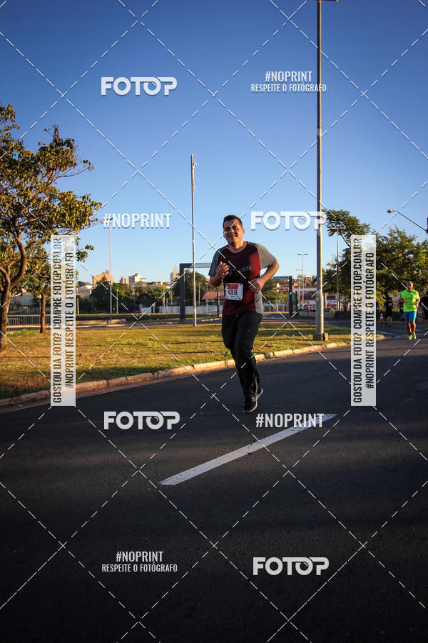Buy your photos of the eventCorrida 8K Austa on Fotop