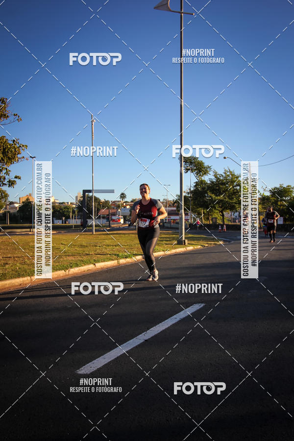Buy your photos of the eventCorrida 8K Austa on Fotop