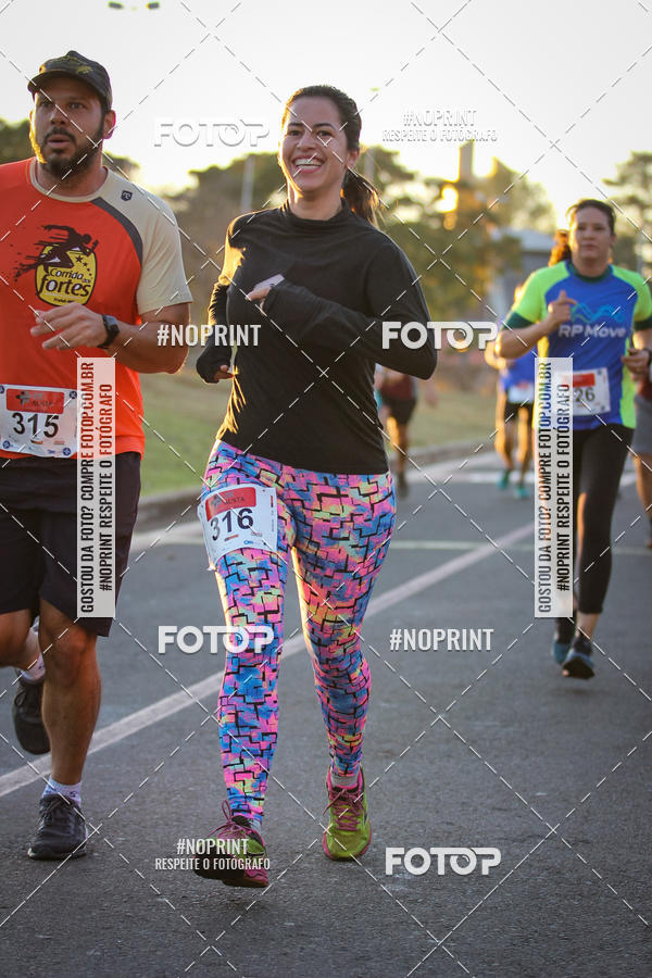 Buy your photos of the eventCorrida 8K Austa on Fotop