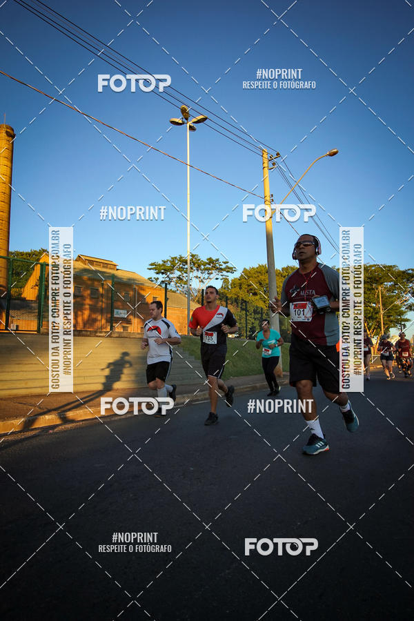 Buy your photos of the eventCorrida 8K Austa on Fotop