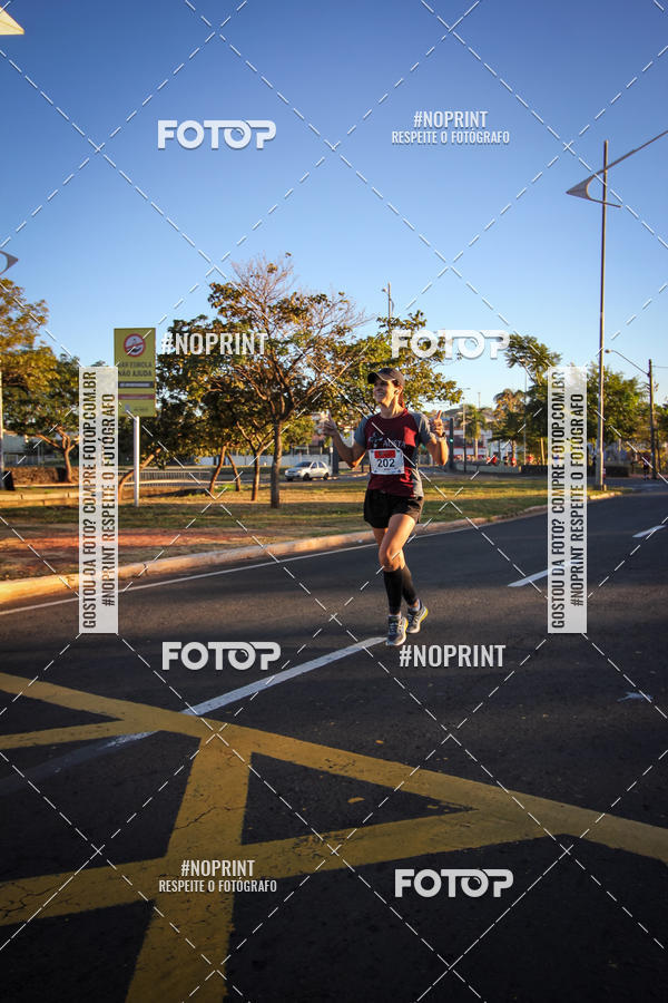 Buy your photos of the eventCorrida 8K Austa on Fotop