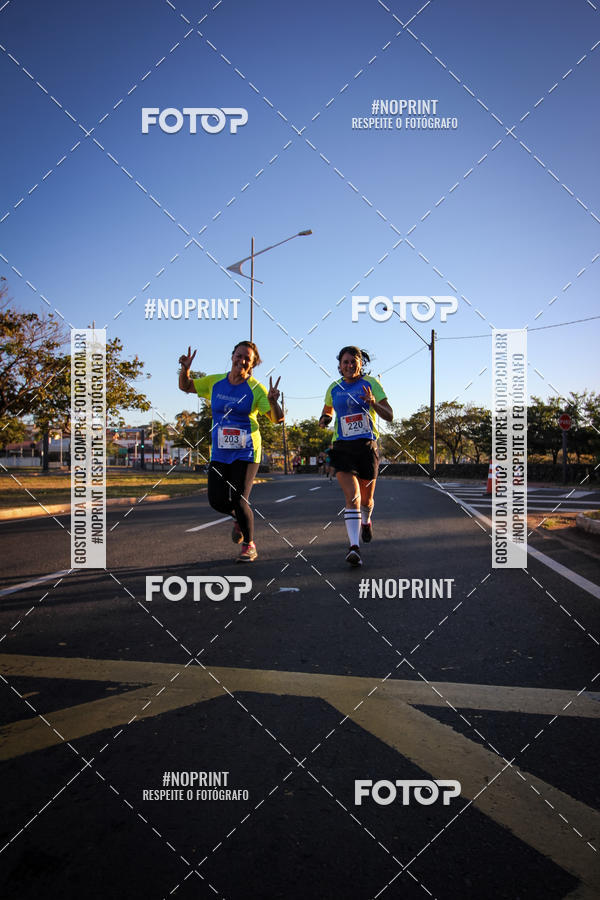 Buy your photos of the eventCorrida 8K Austa on Fotop