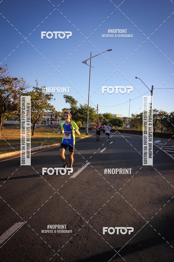 Buy your photos of the eventCorrida 8K Austa on Fotop