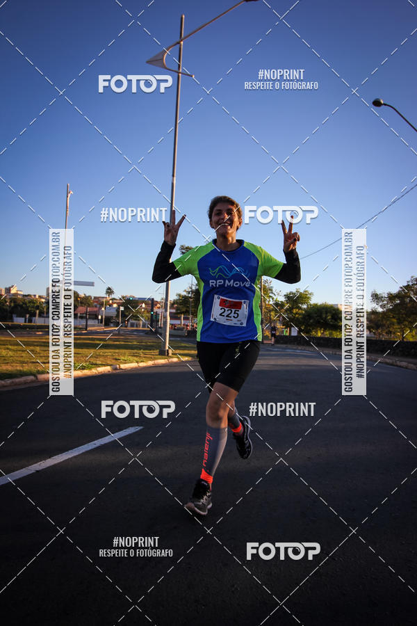 Buy your photos of the eventCorrida 8K Austa on Fotop
