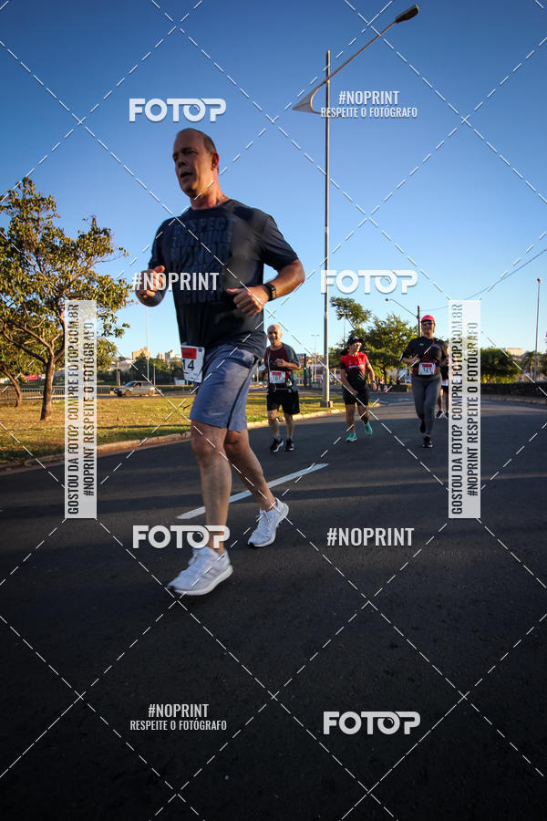 Buy your photos of the eventCorrida 8K Austa on Fotop