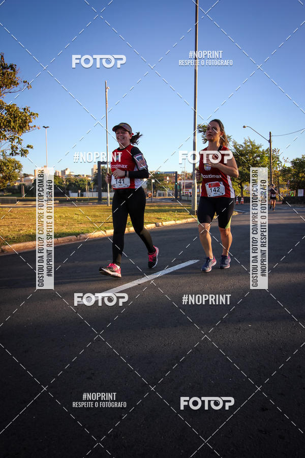 Buy your photos of the eventCorrida 8K Austa on Fotop