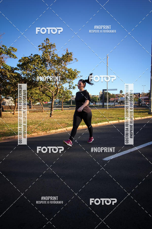 Buy your photos of the eventCorrida 8K Austa on Fotop
