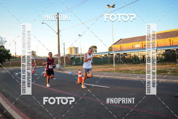 Buy your photos of the eventCorrida 8K Austa on Fotop