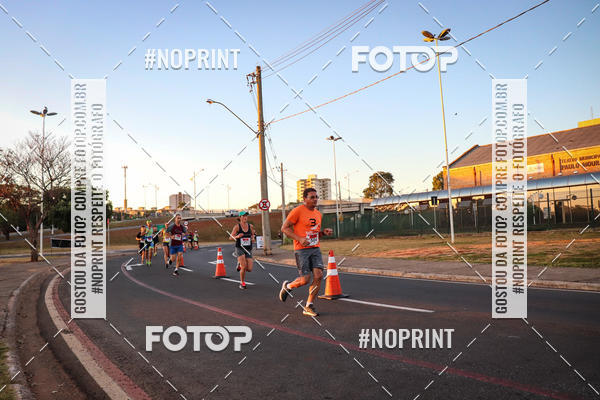 Buy your photos of the eventCorrida 8K Austa on Fotop